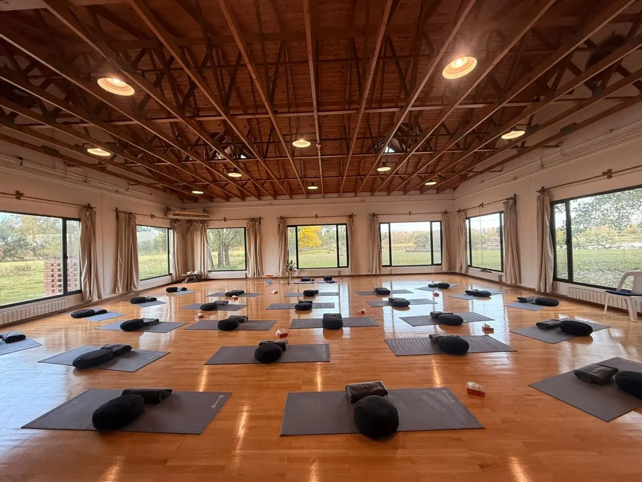 Encuentro del programa de meditación, en la sala de Palermo